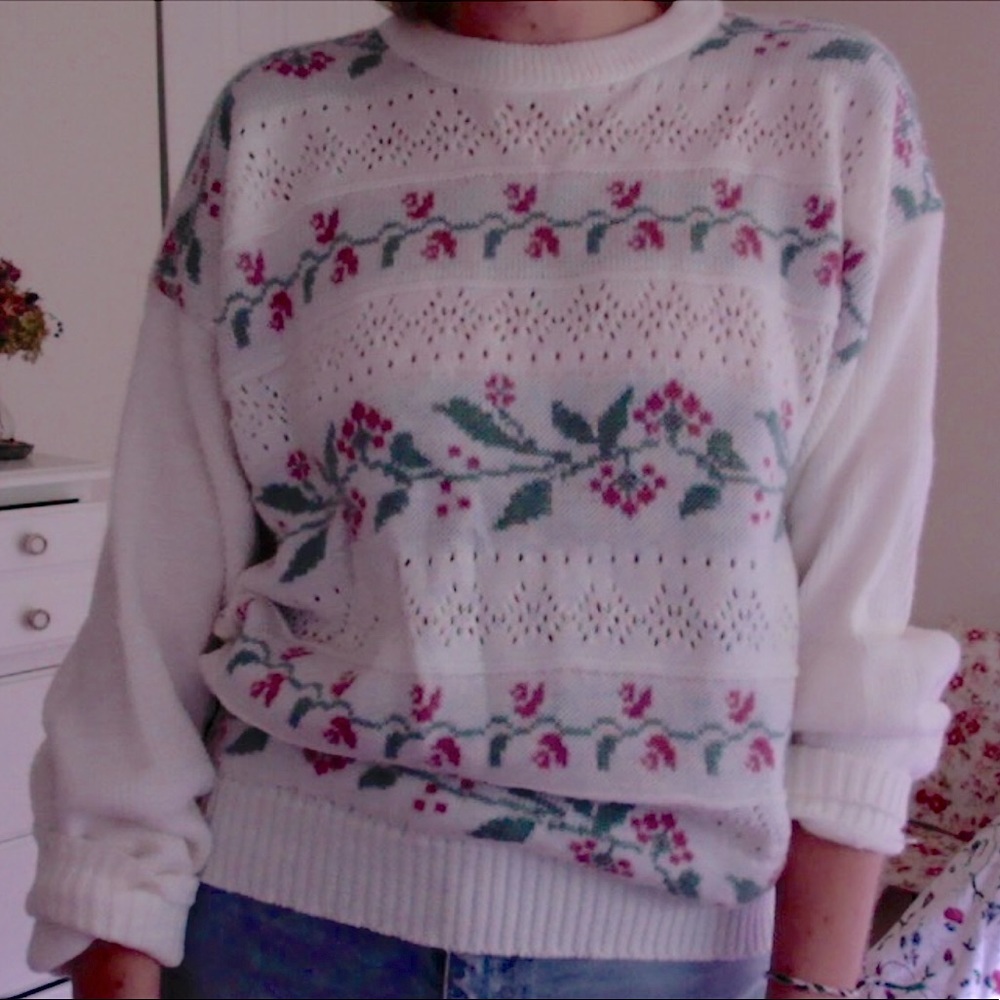 White, Pink, Sweater, Flowers, Fall, Ribbed, Women's Oversized Medium Large